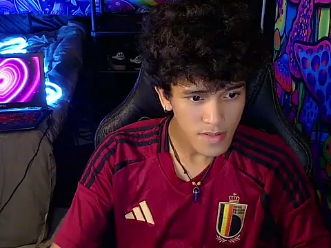 hugekenbigcock – webcam-show