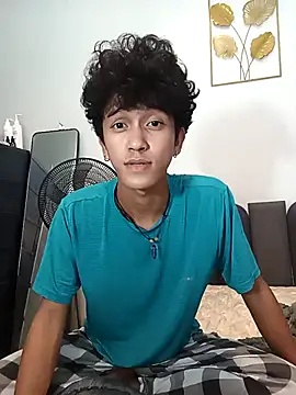 hugekenbigcock Webcamshow