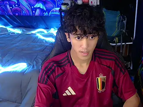 hugekenbigcock Pertunjukan Webcam