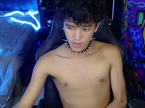 hugekenbigcock – webcam-show