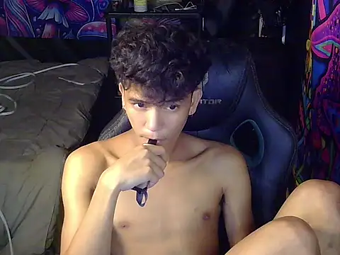 hugekenbigcock Pertunjukan Webcam