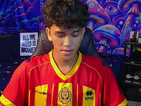 hugekenbigcock Pertunjukan Webcam