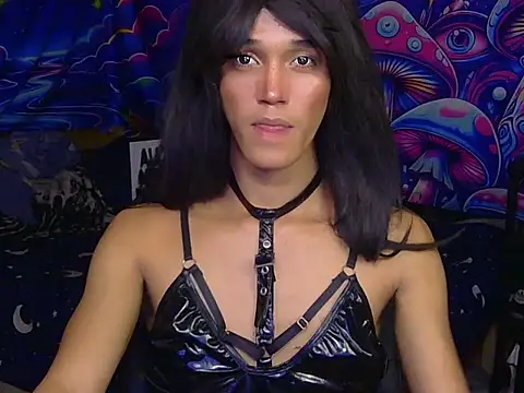 Webkamerová show hugekenbigcock