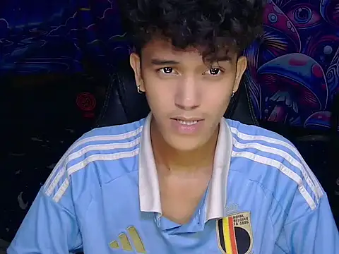 hugekenbigcock's Webcam Show