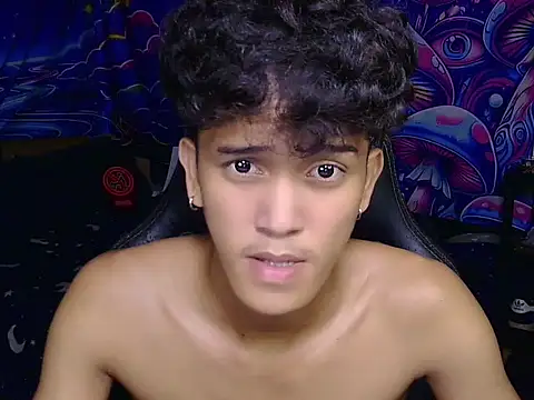 hugekenbigcock webcam show