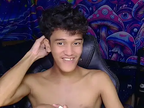 hugekenbigcock Шоу с уебкамера