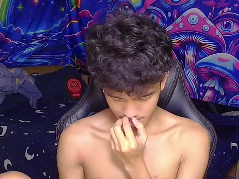 hugekenbigcock Pertunjukan Webcam