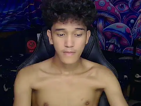 Show webcam de hugekenbigcock