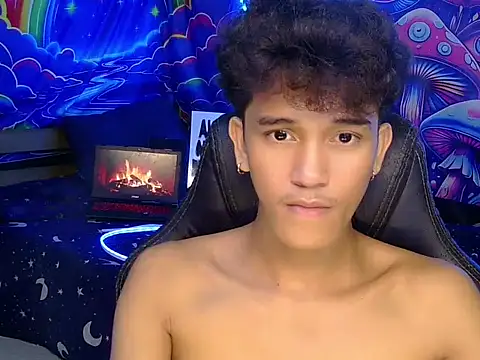 hugekenbigcock webcam show