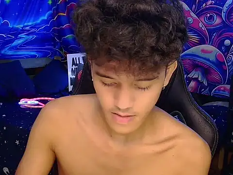 hugekenbigcock webcam show