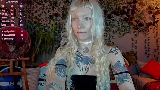 tattoo_art_baby Adlı Modelin Canlı XXX Sohbeti