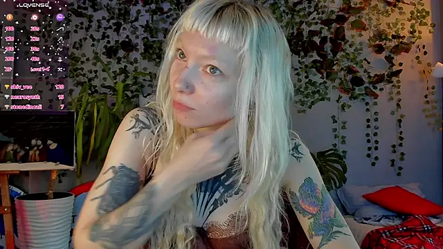 XXX chat uživo modela tattoo_art_baby