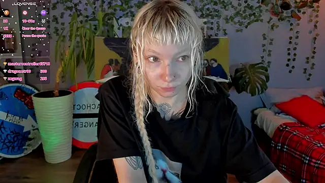 XXX chat uživo modela tattoo_art_baby