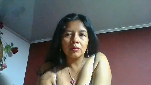 Chat +18 de DianaOchoa_ ao vivo