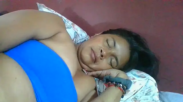 แชท XXX สดของ DianaOchoa_