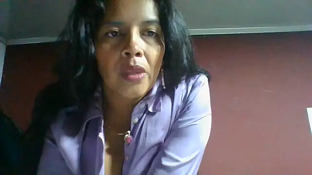Czat XXX na żywo – DianaOchoa_