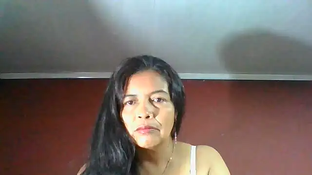 แชท XXX สดของ DianaOchoa_