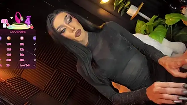 Pokazy przed kamerką – limitlessgoddes_mistress
