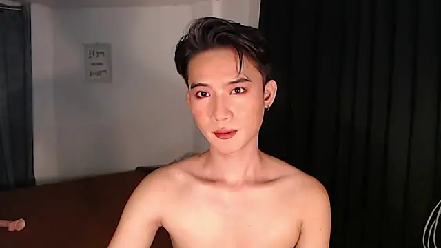 asian_dai Pertunjukan Webcam