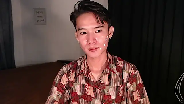 asian_dai Pertunjukan Webcam