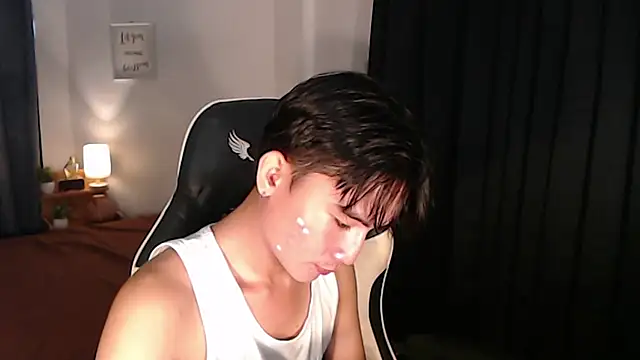 asian_dai Pertunjukan Webcam