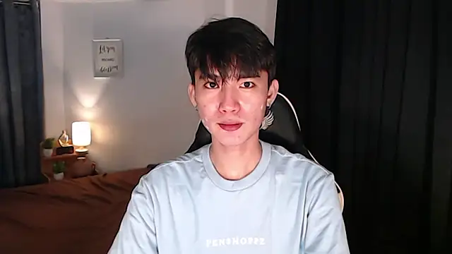 asian_dai Pertunjukan Webcam