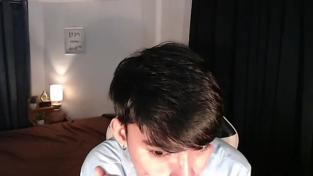 asian_dai Pertunjukan Webcam