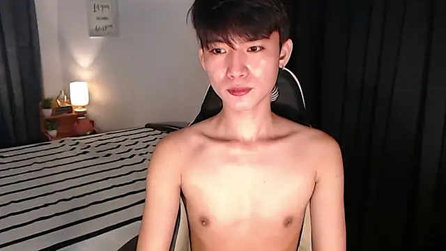 asian_dai Pertunjukan Webcam