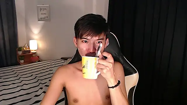 asian_dai Show Webcam