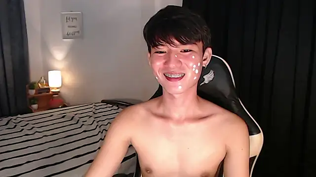 asian_dai Pertunjukan Webcam
