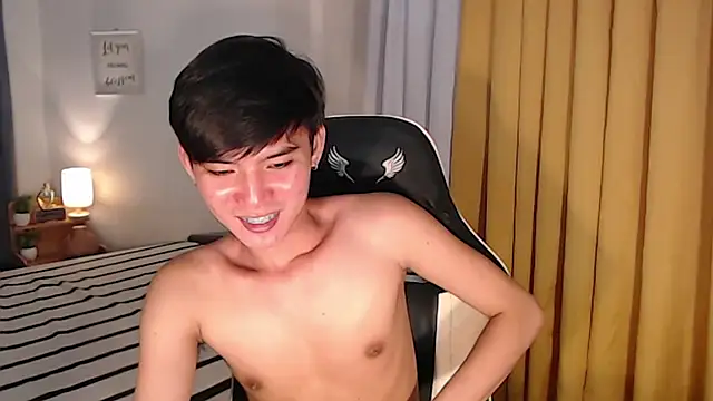 asian_dai Pertunjukan Webcam