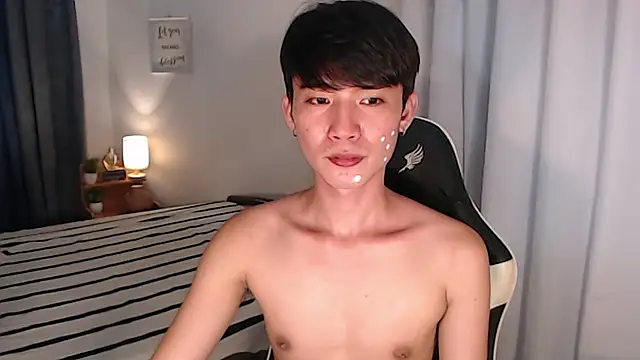 โชว์เว็บแ คมของ asian_dai