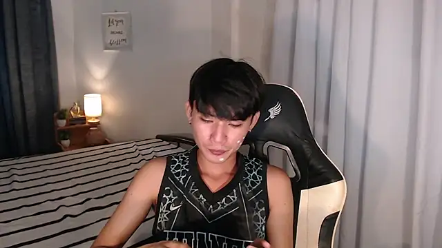 asian_dai Pertunjukan Webcam
