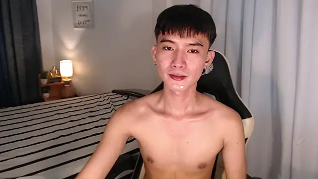asian_dai Pertunjukan Webcam