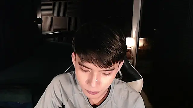 asian_dai Pertunjukan Webcam