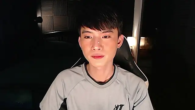 asian_dai Pertunjukan Webcam