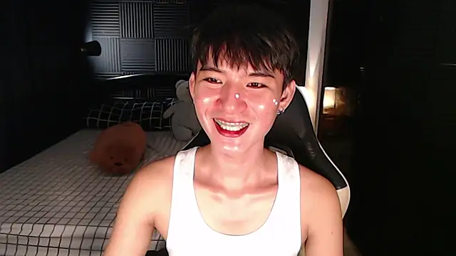 asian_dai Pertunjukan Webcam