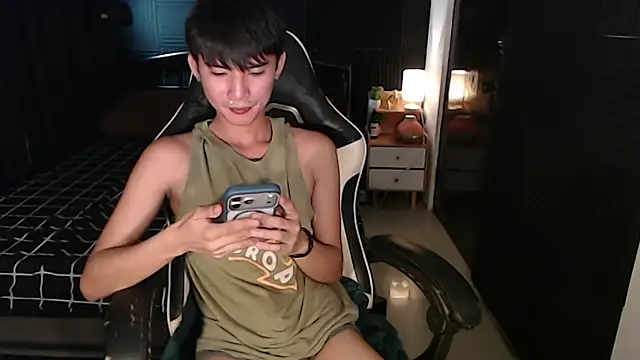 โชว์เว็บแคมของ asian_dai