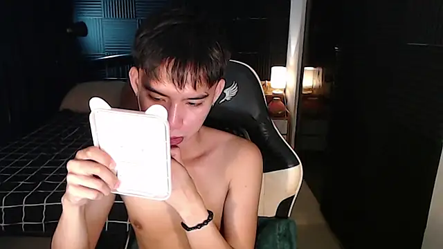 asian_dai Webcam-Show
