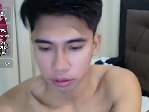 Ur_pinoyhotbrix's Live XXX Chat