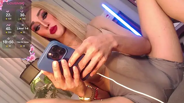 Midnight_Cravingsts' Webcam Show