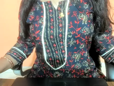 הופעת וובקאם של Kudi_Kiyara