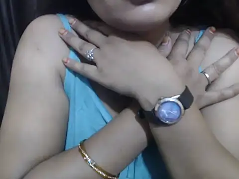 Kudi_Kiyara Webcam show