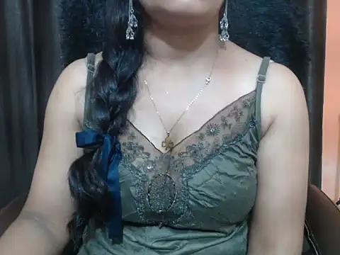 Kudi_Kiyara's Live XXX Chat
