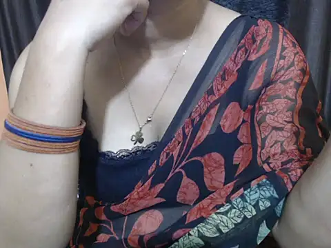 Kudi_Kiyara – Live XXX-chat