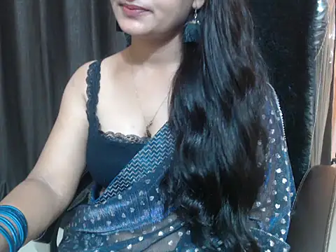 Kudi_Kiyara's Live XXX Chat