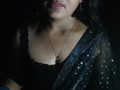 Kudi_Kiyara Chat XXX live