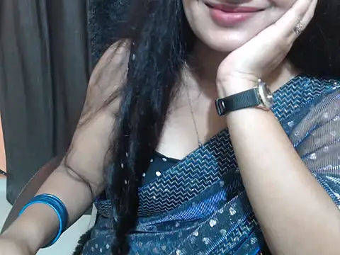 Kudi_Kiyara Adlı Modelin Canlı XXX Sohbeti