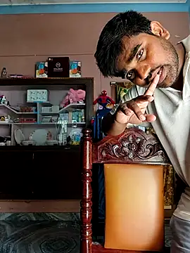 Show modela Harsha_Happy na web-kameri