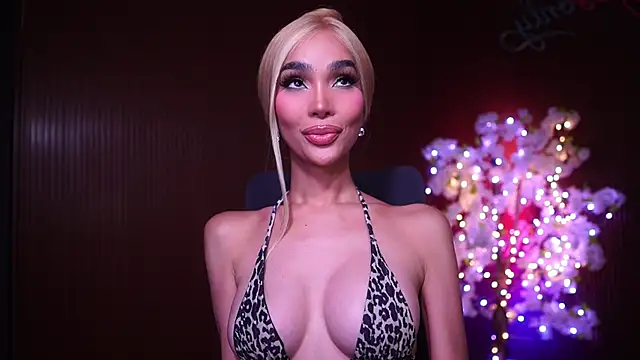 xxforyoureyesonlyxx 网络视讯表演